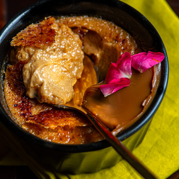 crème brûlée de doce de leite e cumaru